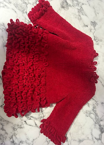 Kız Çocuk Kırmızı Örgü Hırka - Görsel 3