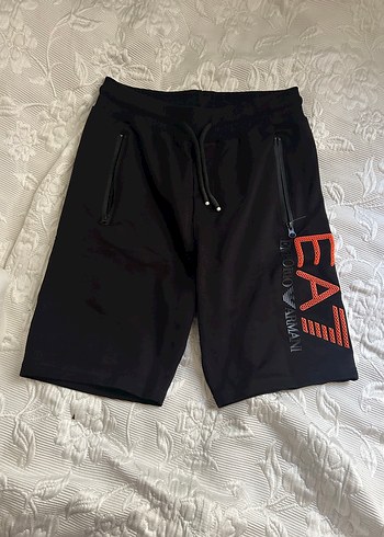 Emporio Armani Ea7 Siyah Sort Rahat Ve Sik Spor Stil