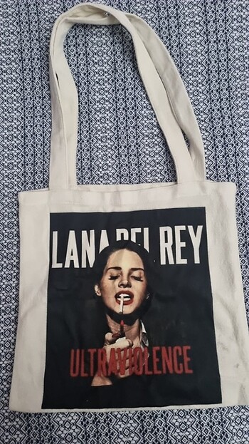 Lana Del Rey Bez çanta 