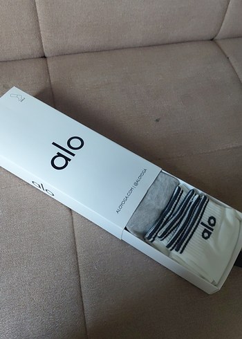 Beyaz Alo marka siyah beyaz gri çorap - Görsel 2