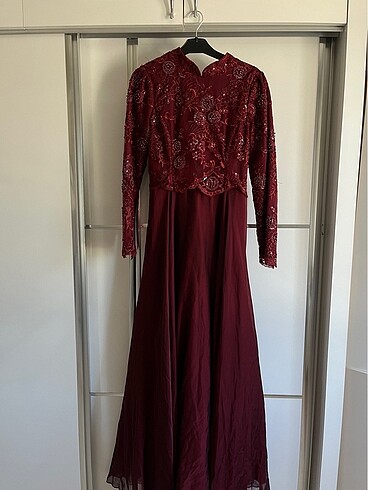 Bordo abiye