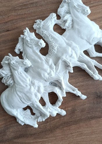 Beyaz At Figürlü Dekoratif Obje 20*15 - Görsel 2