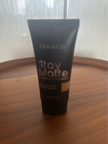 Stay matte fondoten