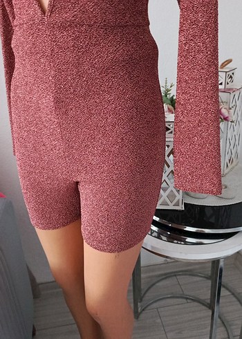 Bordo V Yaka Uzun Kollu Mini Tulum - Görsel 5