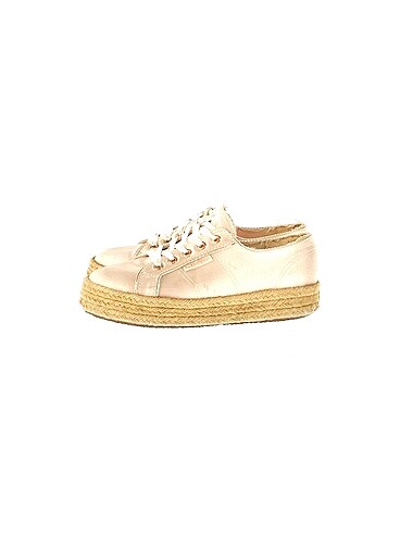 Superga Spor Ayakkabı %70 İndirimli.