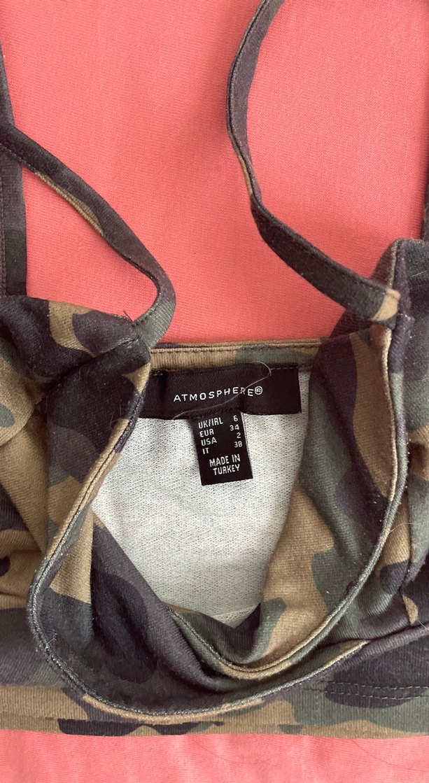 Kamuflaj Desenli İnce Askılı Crop Top - Görsel 2