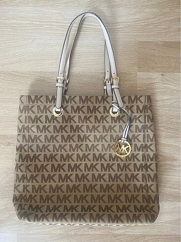 Michael Kors çanta