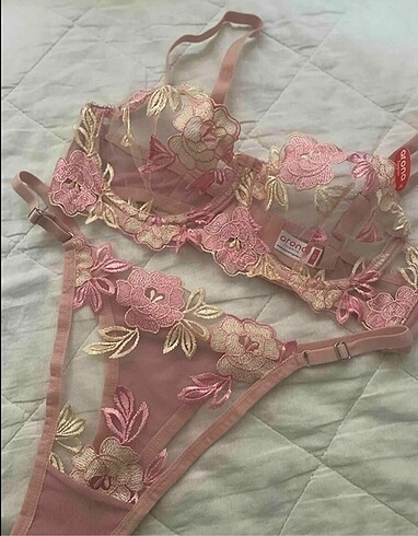 Seksi iç çamaşırı
