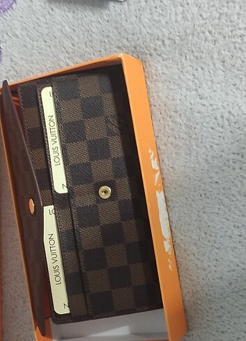 Louis Vuitton Orijinalden ayırt edilemez 