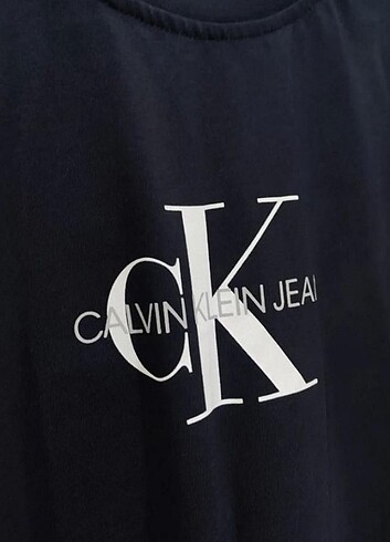 Calvin Klein T shirt 