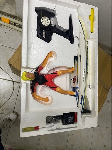  R/c surf tahtası