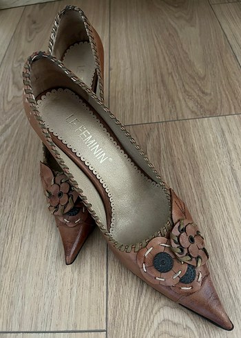 Kahverengi Deri Yılan Desenli Tokalı Stiletto