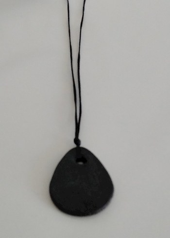 Siyah Minimalist Midi Kolye - Görsel 2