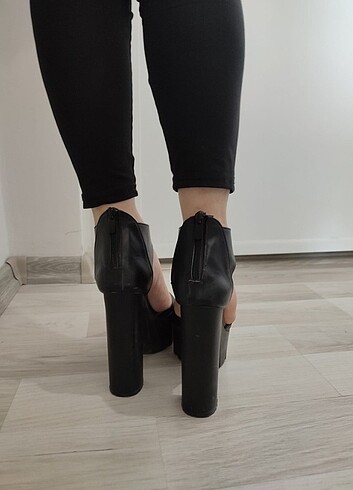 36 Beden siyah Renk Dolgu topuk ayakkabı 
