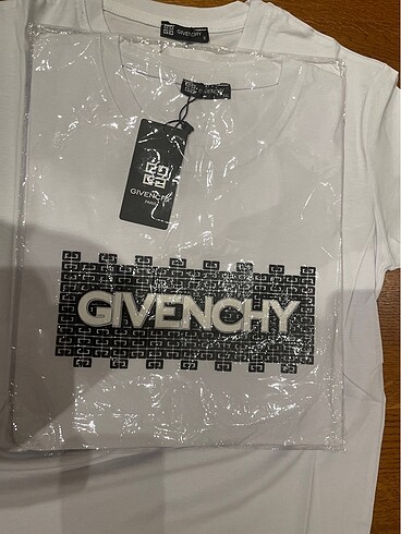 s Beden Givenchy tişört