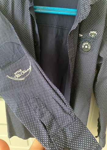 Düğmeli Mavi erkek çocuk - Görsel 4