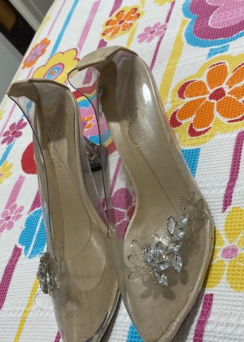 Topuklu ayakkabı - Görsel 2