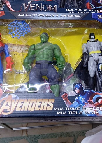 Renkli Avengers Aksiyon Figürleri Seti