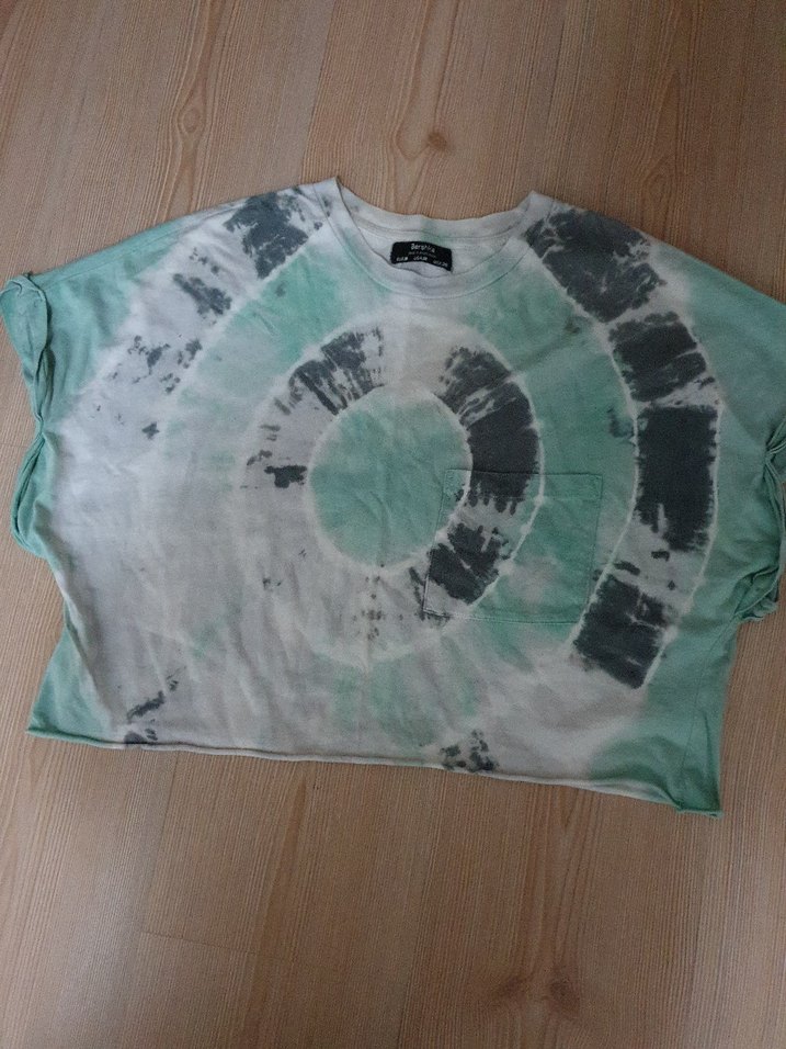 Turkuaz Batik Desenli Salaş Kadın Tişört - Görsel 2