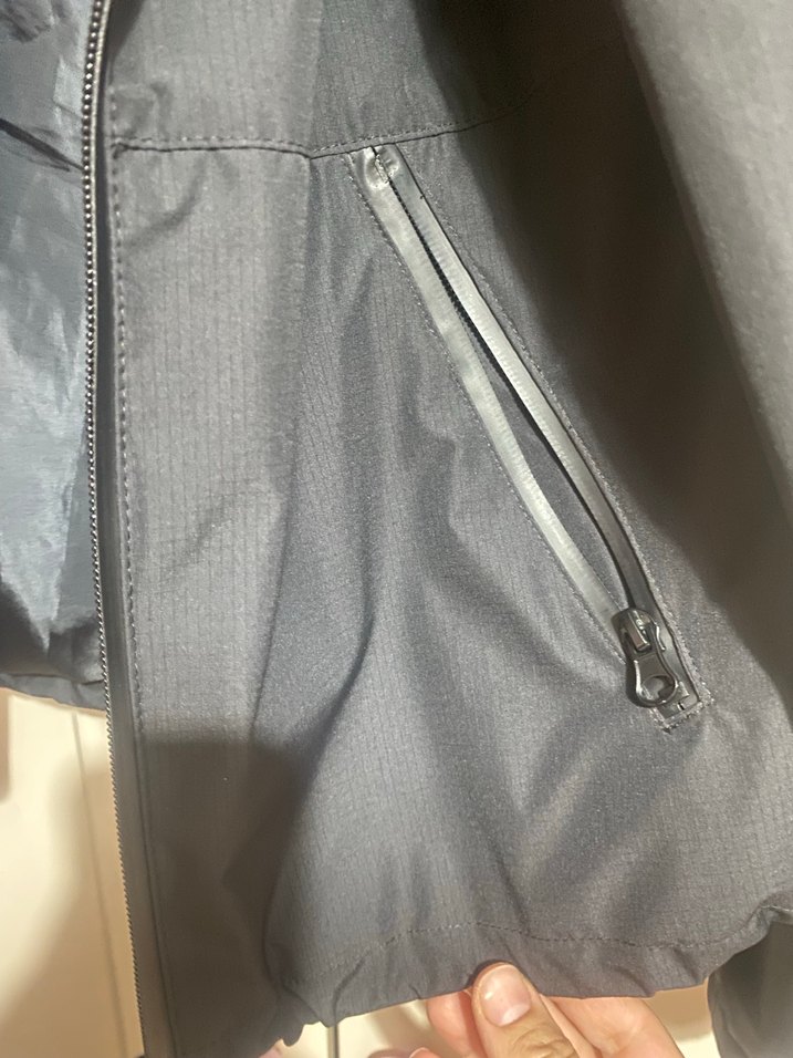 H&M erkek çocuk yağmurluk - Görsel 4