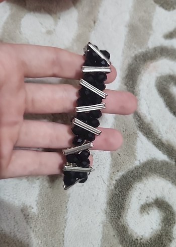 Siyah Boncuklu Gotik Bileklik