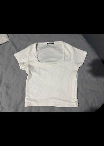 beyaz crop top