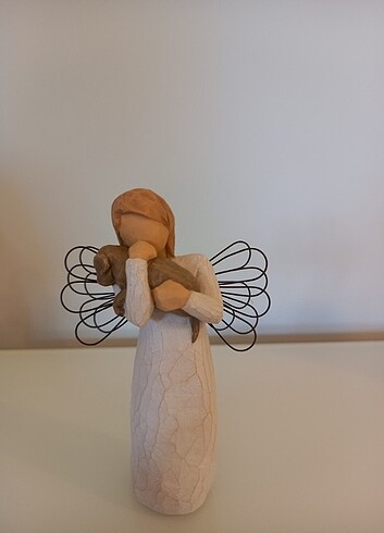 Beden ten rengi Renk WILLOW TREE ARKADAŞLIK MELEĞİ REÇİNE BİBLO 13 CM SIFIR KUTUSUNDA