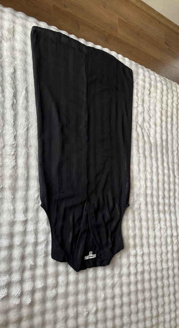 Siyah V Yaka Kolsuz Elbise - Görsel 5