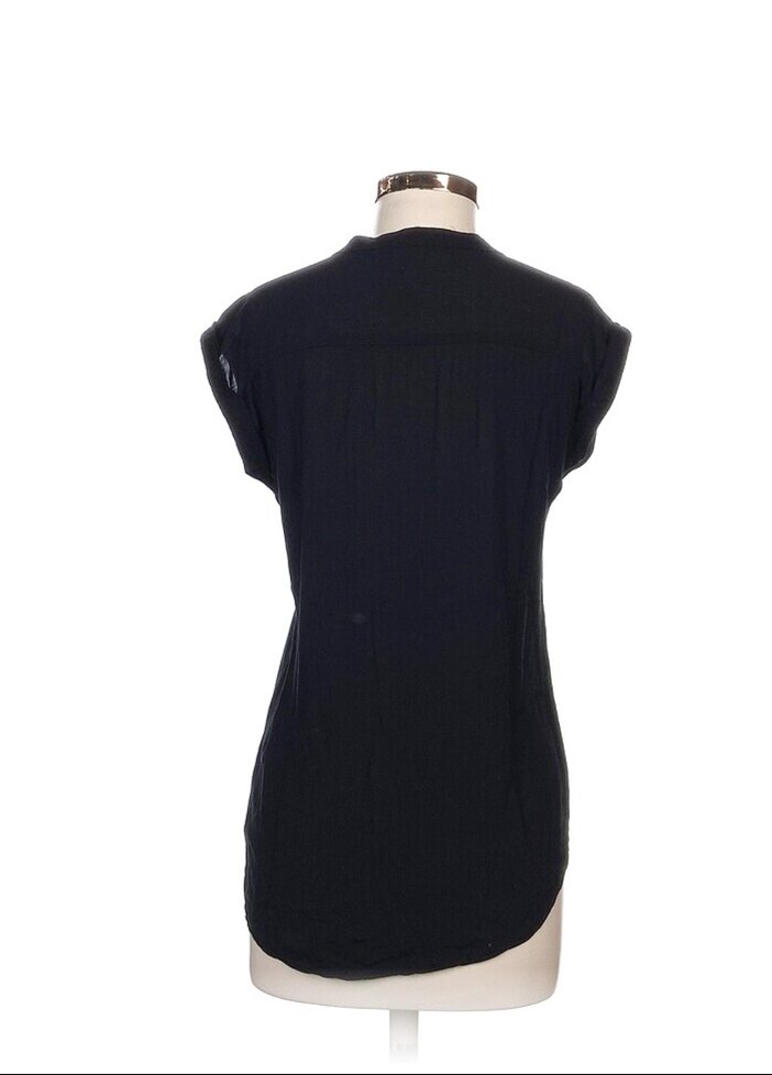 Siyah V Yakalı Keten Kadın Bluz - Görsel 3