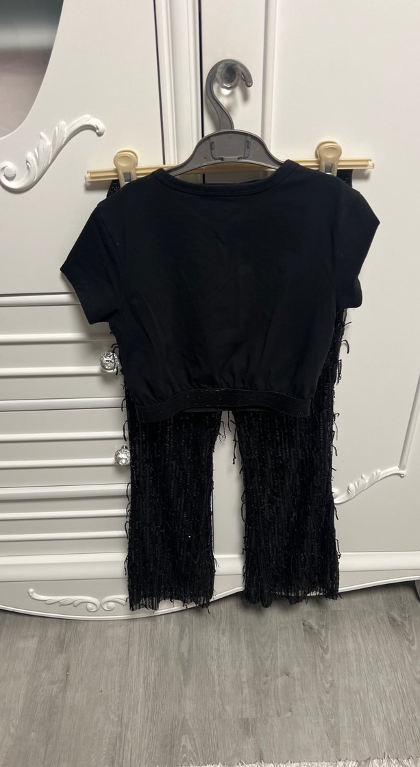 Kız Çocuk Siyah Püsküllü Kısa Kollu Bluz Pantolon Takım - Görsel 2