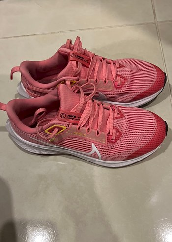 Pembe Bağcıklı Yüksek Topuklu Kadın Spor Ayakkabı - Görsel 2