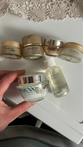 Anew yaşlanma karşıtı set