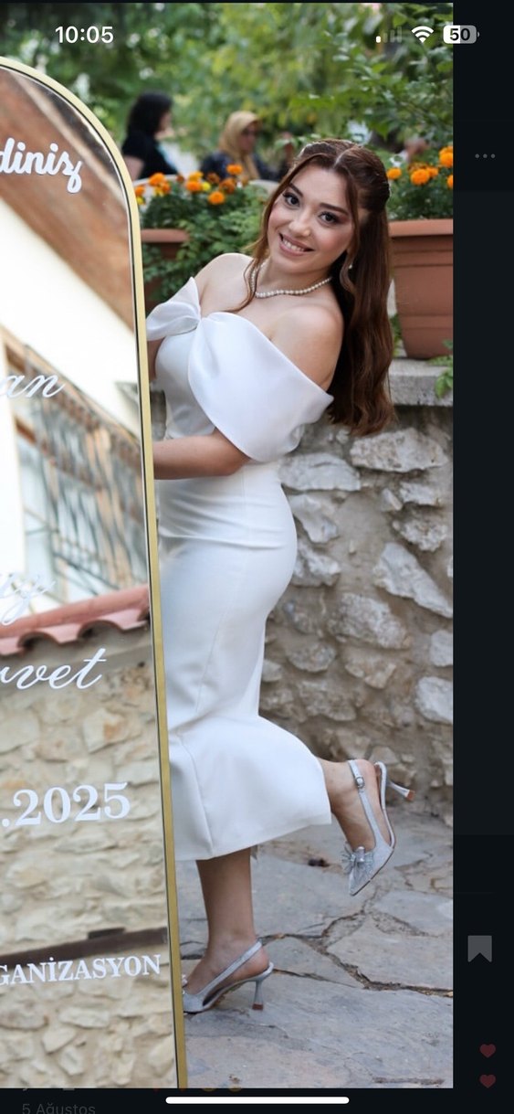 Beyaz Drapeli Straplez Mini Nişan Elbisesi - Görsel 3