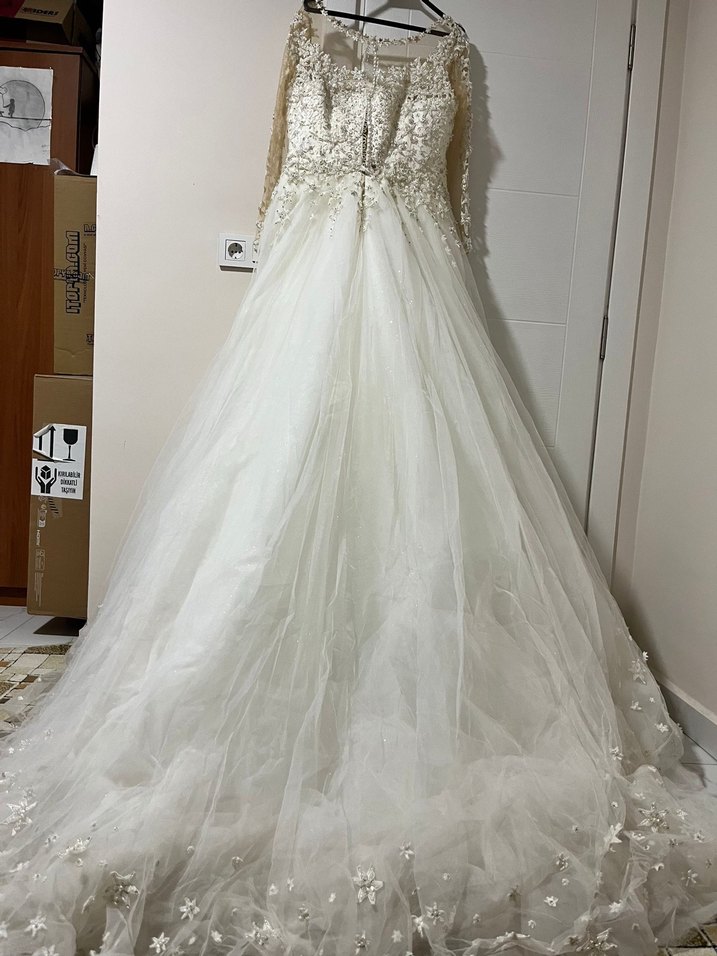 Uzun Kollu Prenses Gelinlik - Görsel 3