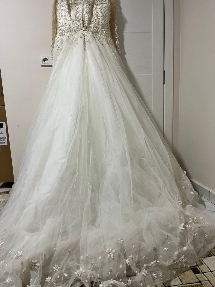 Uzun Kollu Prenses Gelinlik - Görsel 4