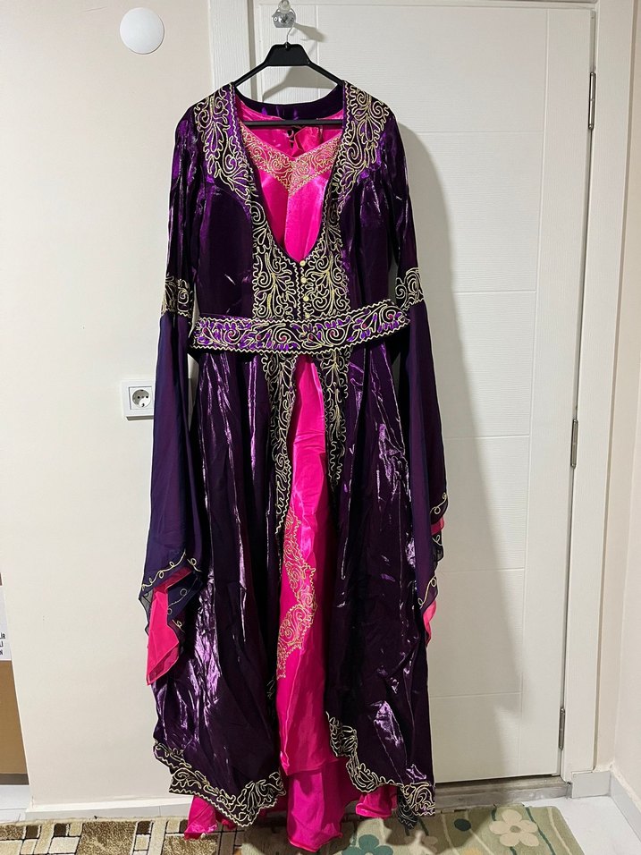 Mor Nakışlı Uzun Kadın Kına Elbisesi - Görsel 4