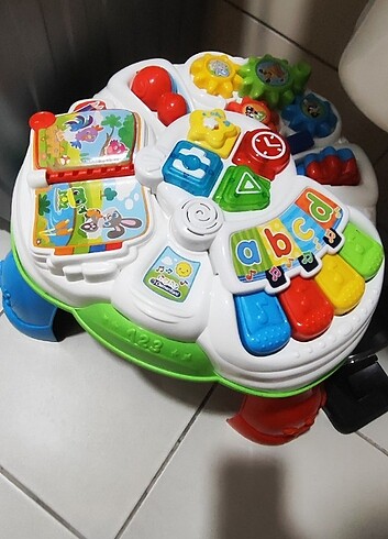 Baby Clementoni AKTİVİTE MASASI 