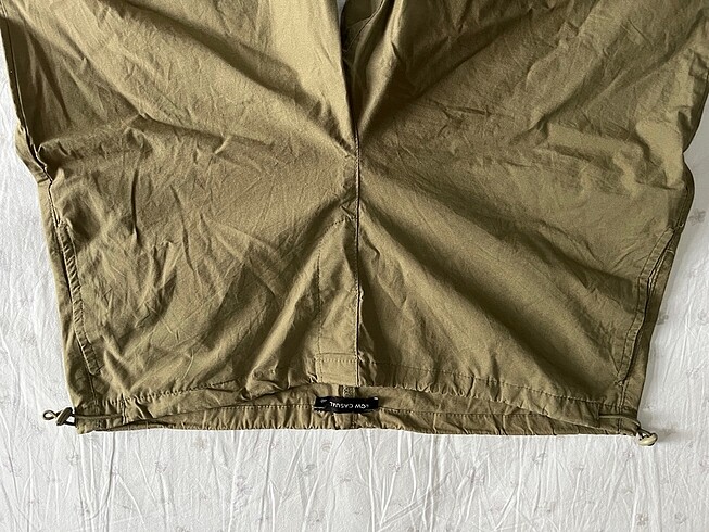 40 Beden haki Renk Paraşüt pantolon