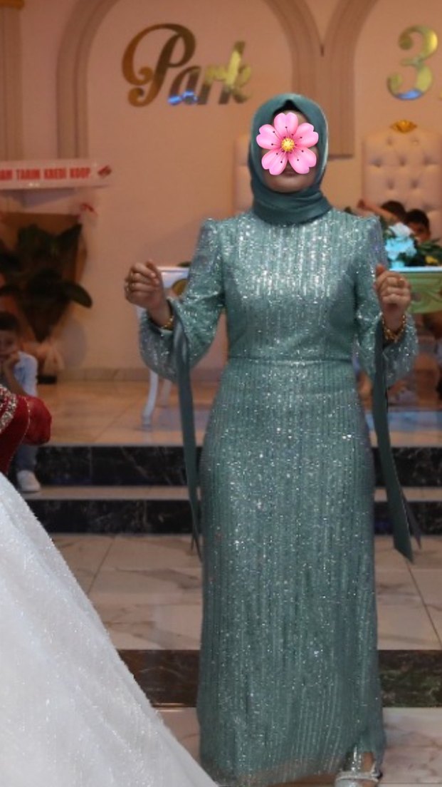 Uzun Kollu Turkuaz Parlak Abiye Elbise - Görsel 3