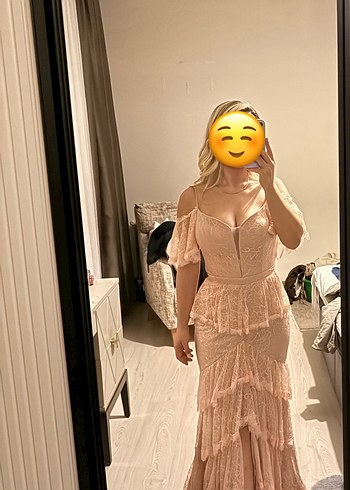 Pembe yırtmaçlı abiye - Görsel 6