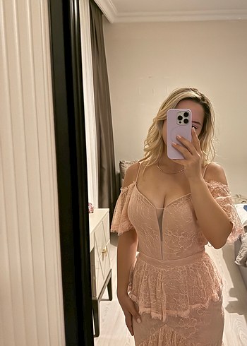 Pembe yırtmaçlı abiye - Görsel 5