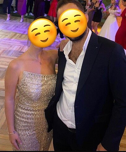 Yırtmaçlı gold elbise - Görsel 2