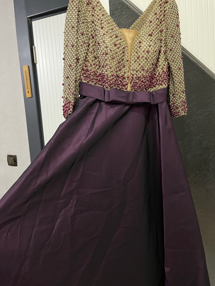 Mor Uzun Kollu İşlemeli Kadın Abiye Elbise - Görsel 5