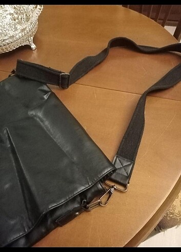 Koton marka evrak çantası yeni sayılır