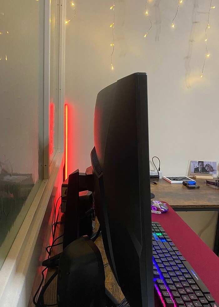 Msı oyuncu monitörü - Görsel 2