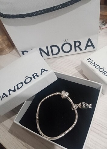 PANDORA Moments Kalp Klipsli Bileklik ? 16 cm