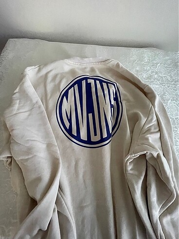m Beden sweatshirt