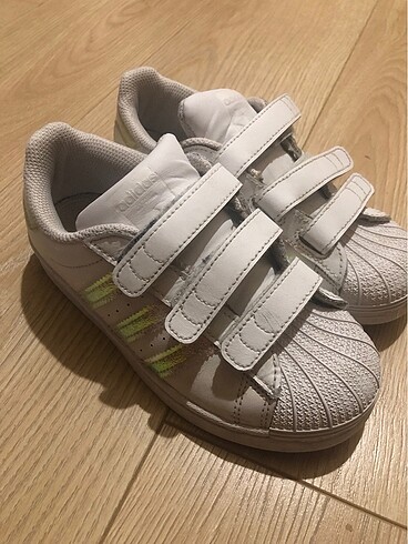 Orjinal adidas