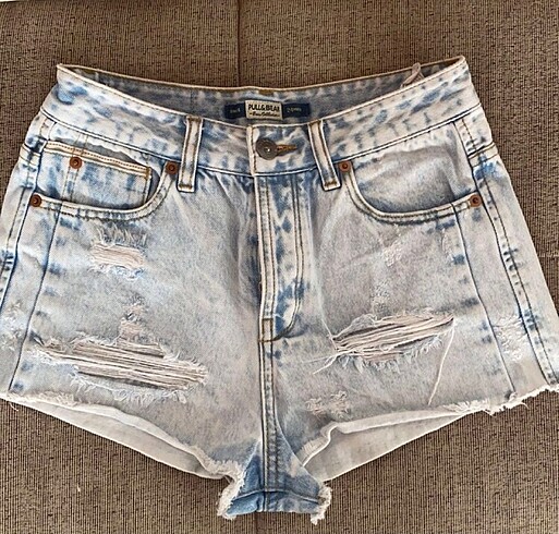 Pull and bear