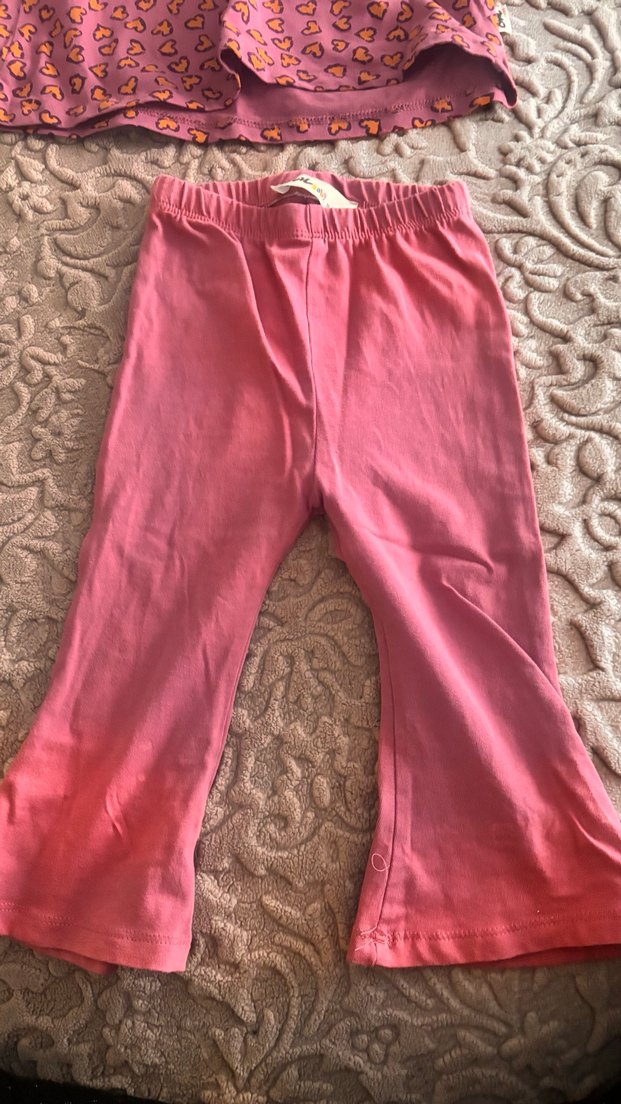 Uzun Kollu Fırfırlı Bebek Kız Takımı - Görsel 5